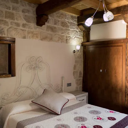 La Fabrica Apartman Villaluenga de la Vega